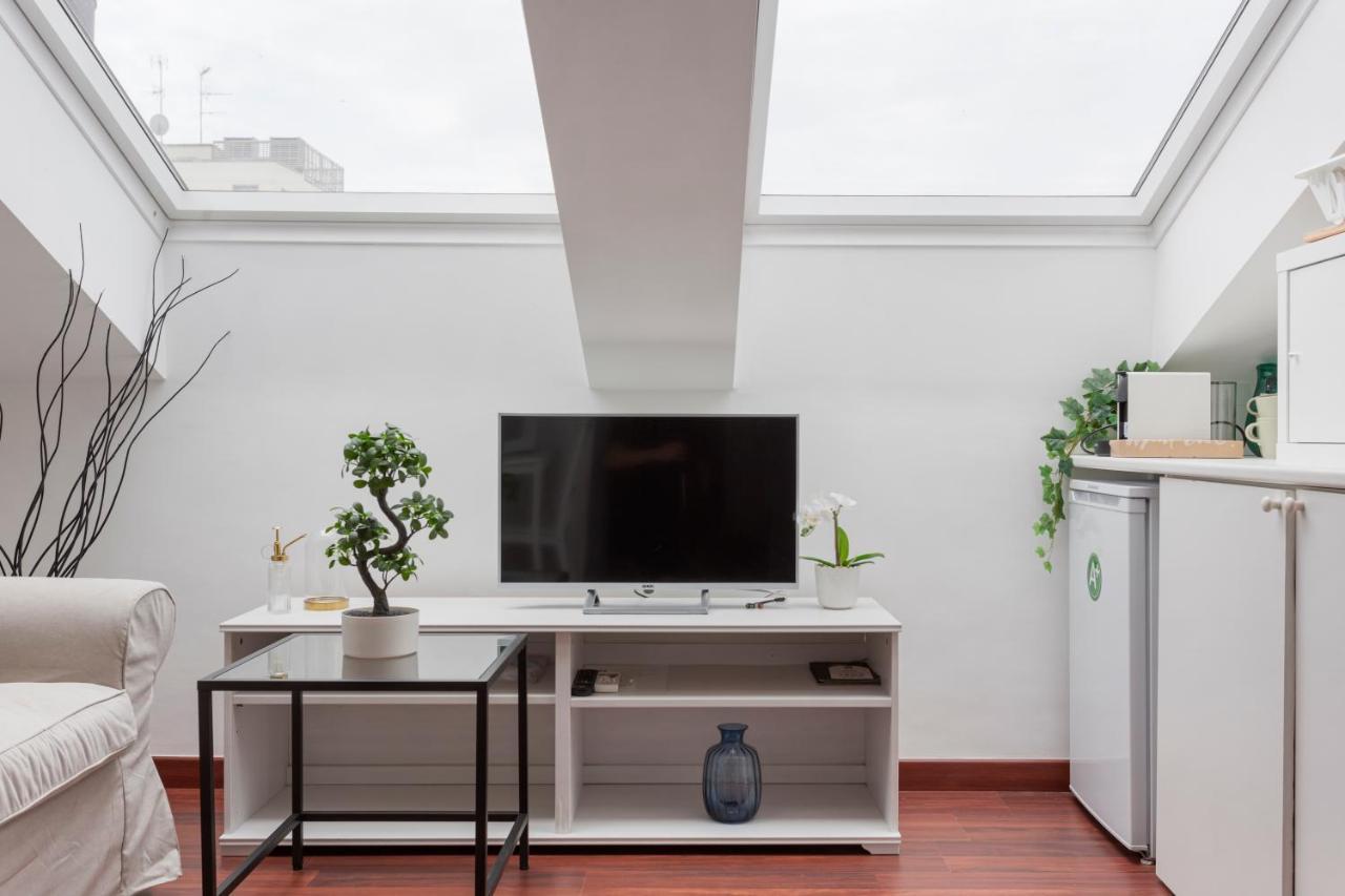 2 Bedroom 2 Bathroom Apt - Duomo 2 米兰 外观 照片