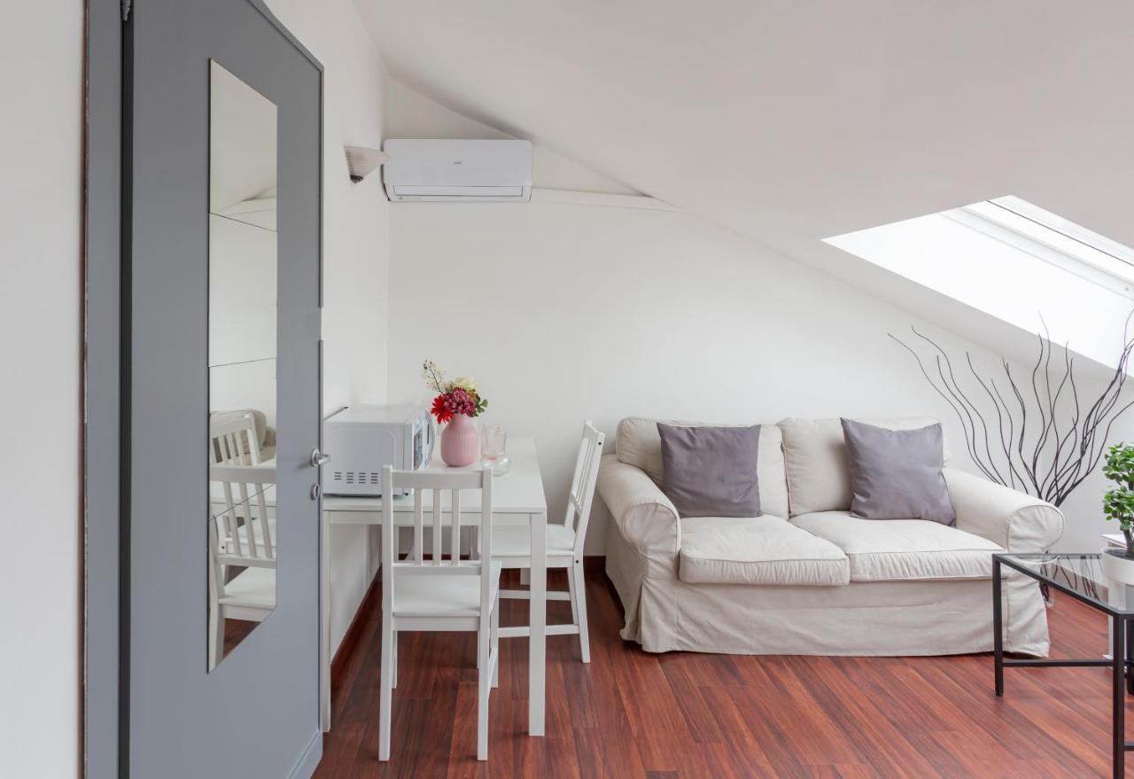 2 Bedroom 2 Bathroom Apt - Duomo 2 米兰 外观 照片