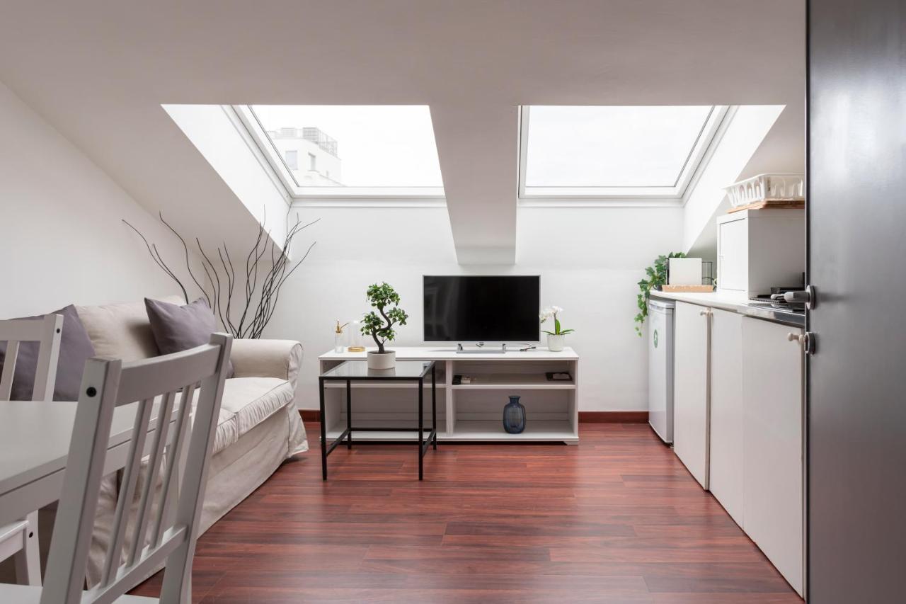 2 Bedroom 2 Bathroom Apt - Duomo 2 米兰 外观 照片