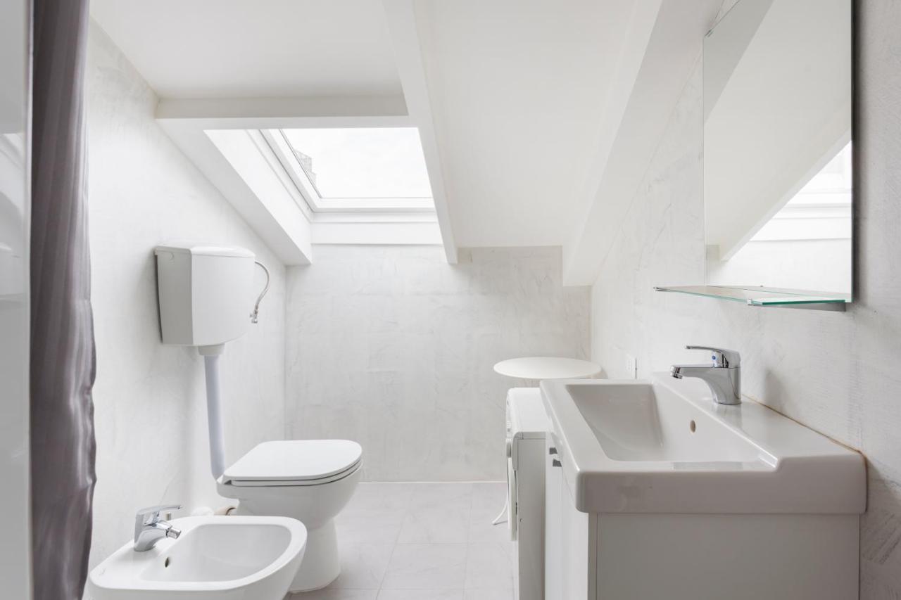 2 Bedroom 2 Bathroom Apt - Duomo 2 米兰 外观 照片