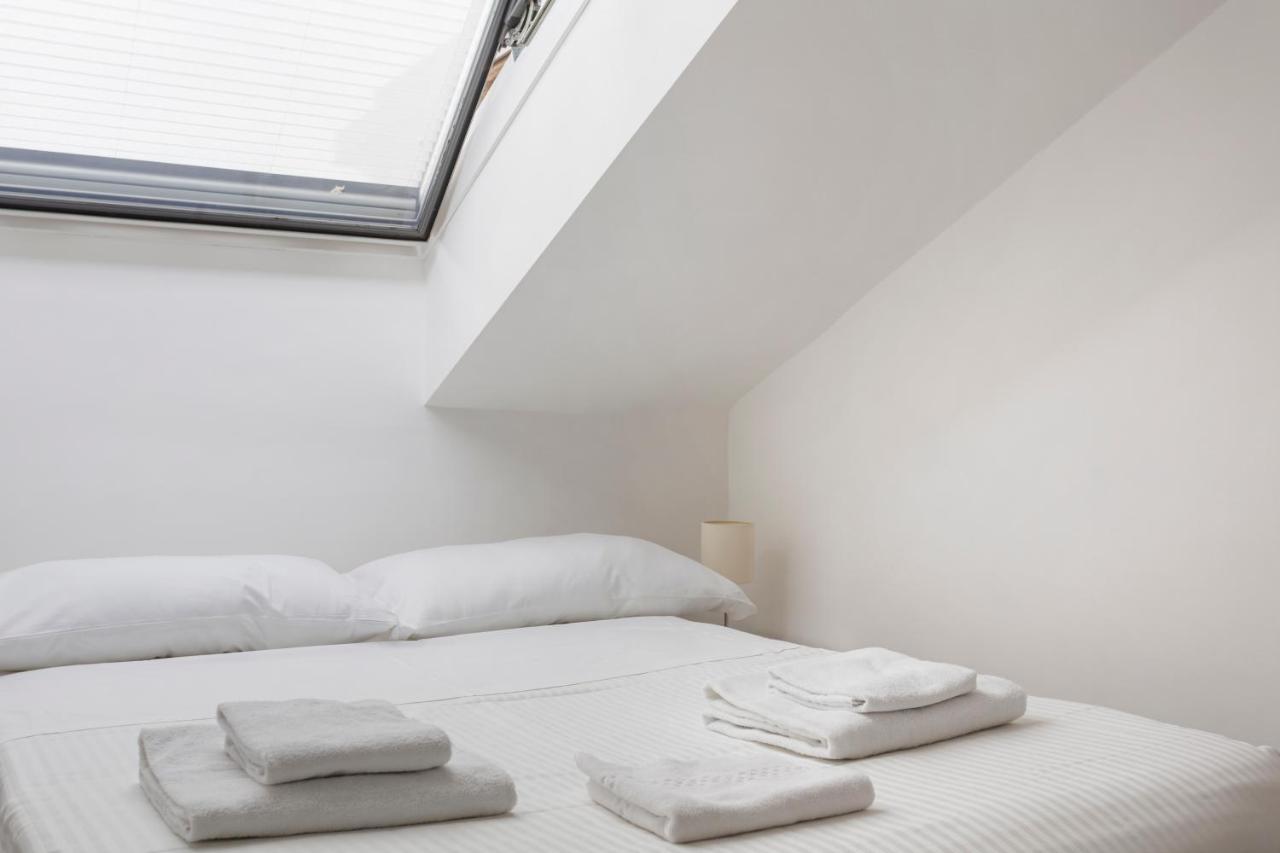 2 Bedroom 2 Bathroom Apt - Duomo 2 米兰 外观 照片